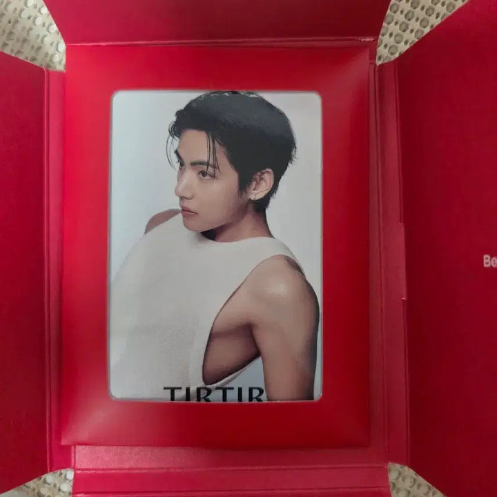 [BUNJANG] BTS V Mini Photobook / Tirtir V mini photobook