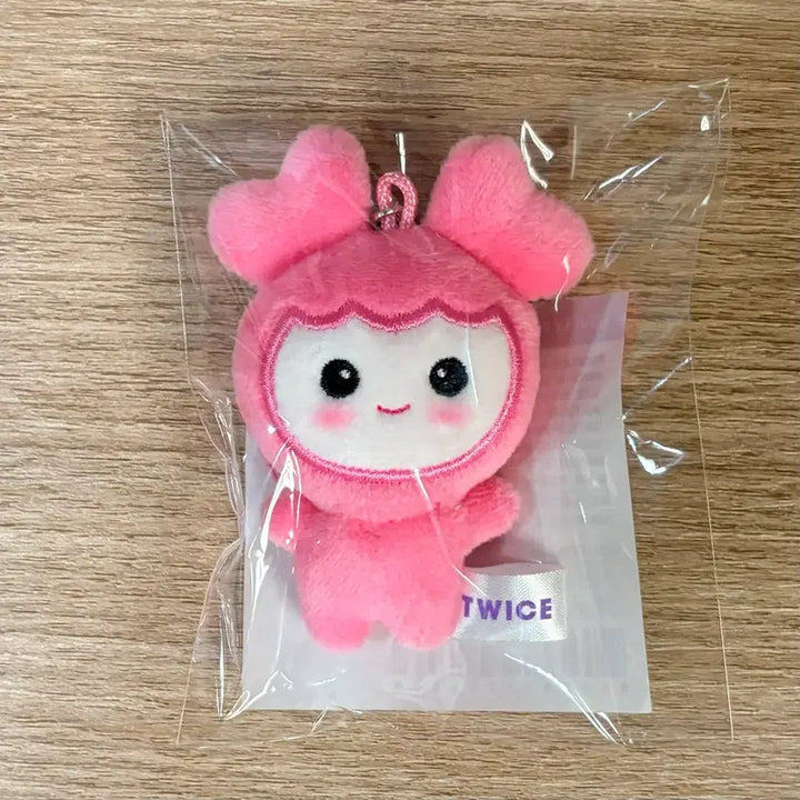 [BUNJANG] TWICE Momo Mobury Micro Doll Keychain / 트와이스 TWICE 모모 모부리 MICRO 인형 키링