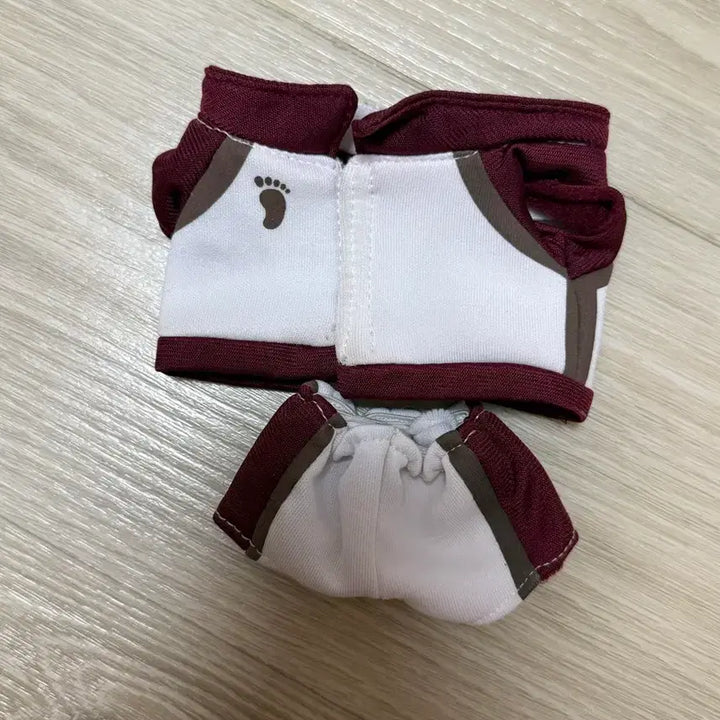 [BUNJANG] Haikyuu Shiratorizawa Ushijima 20cm Plush Doll / 하이큐 시라토리자와 옷장 우시지마 솜인형 20cm