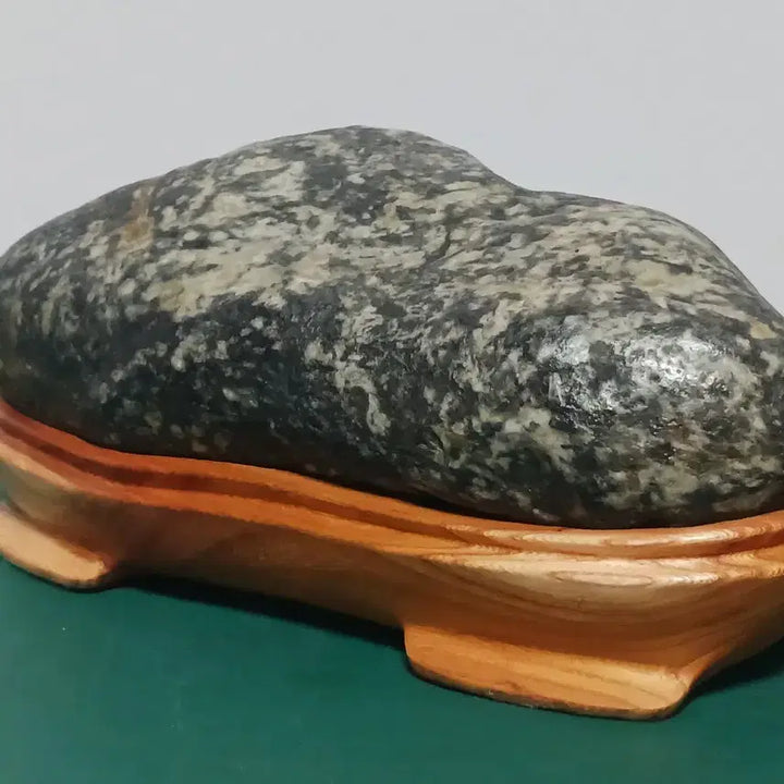 [BUNJANG] Geumgangsan Black Tiger Stripe Stone (Wonsangyeong) / 수석(금강 흑호피/원산경)