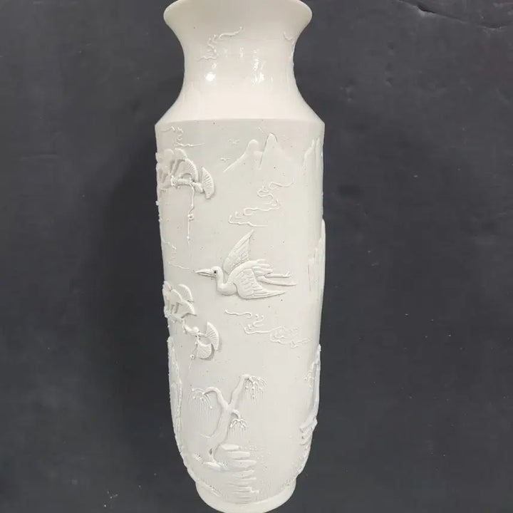 [BUNJANG] Chinese White Porcelain Vase with High Relief Dragon and Cloud Motif - Wang Bingrong, Qing Dynasty (Late 19th Century) / 중국도자기               백자 고부조 운룡문 병