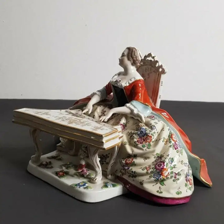 [BUNJANG] Gebrüder Donath Spinett Playing Woman Figurine / 독일 지첸도르프 스피넷 연주 여인 피겨린