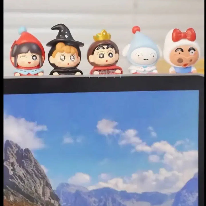 [BUNJANG] Crayon Shin-chan Snow White Hyper Whitey Figure / 짱구 백설공주 히퍼 흰둥이