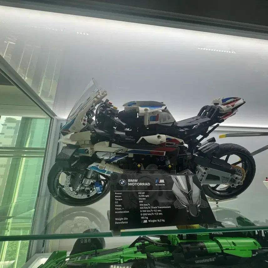 [BUNJANG] LEGO BMW M 1000 RR 42130 / 레고 BMW M 1000 RR 42130