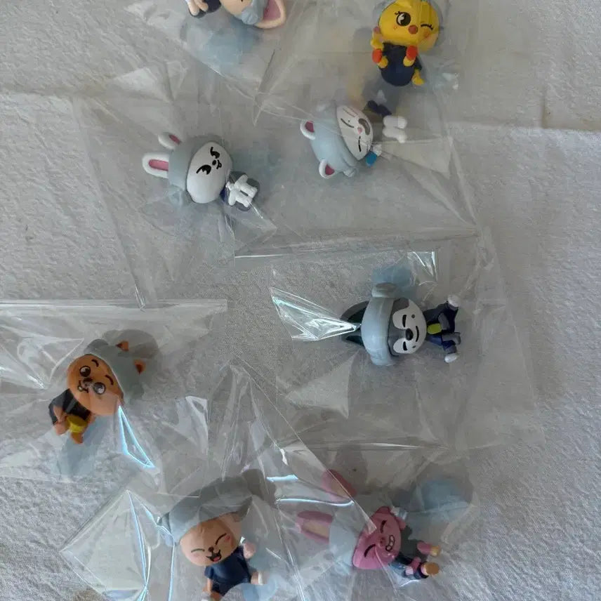 [BUNJANG] Stray Kids SKZOO Gacha Set (8 Types) / 스트레이키즈 스키주 가챠 8종 1세트 양도