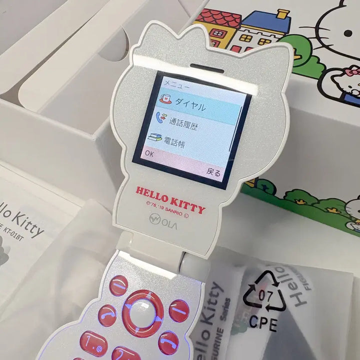 [BUNJANG] Hello Kitty Y2K Gal Japan Version Folder Phone / [키티폰] Y2K 갸루 재질 실제 작동하는 키티폰 / 키티휴대폰 / 키티폴더폰
