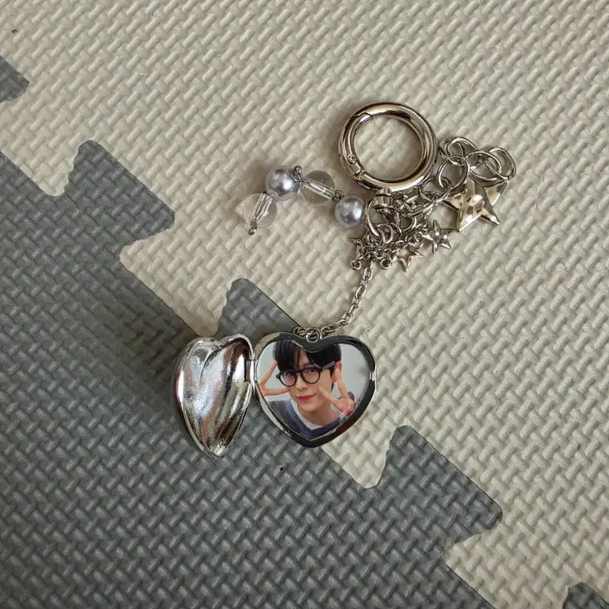 [BUNJANG] NCT WISH Yushi Heart Pendant Keyring / 탈덕 처분))) NCT WISH 하트 펜던트 유우시 키링