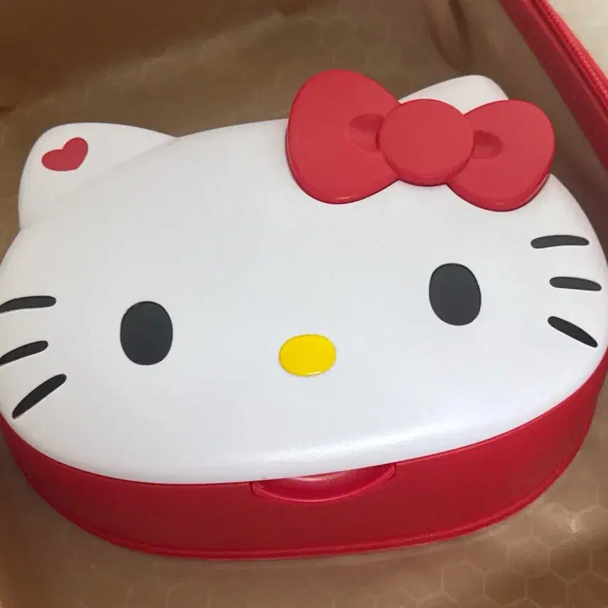 [BUNJANG] Sanrio Hello Kitty Face Shaped Wet Wipes Case / 산리오 헬로키티 얼굴 모양 물티슈 케이스 미사용 보관 새상품