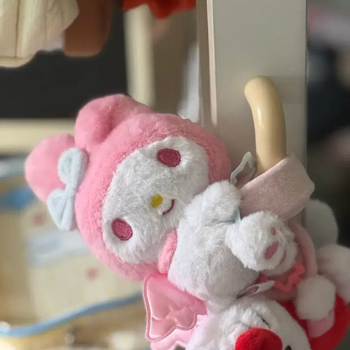 [BUNJANG] Hello Kitty Plush Doll with Hanging Strap / 헬로키티 손잡이 혹은 커튼 봉 등 안고 매달려있는 인형 새상품