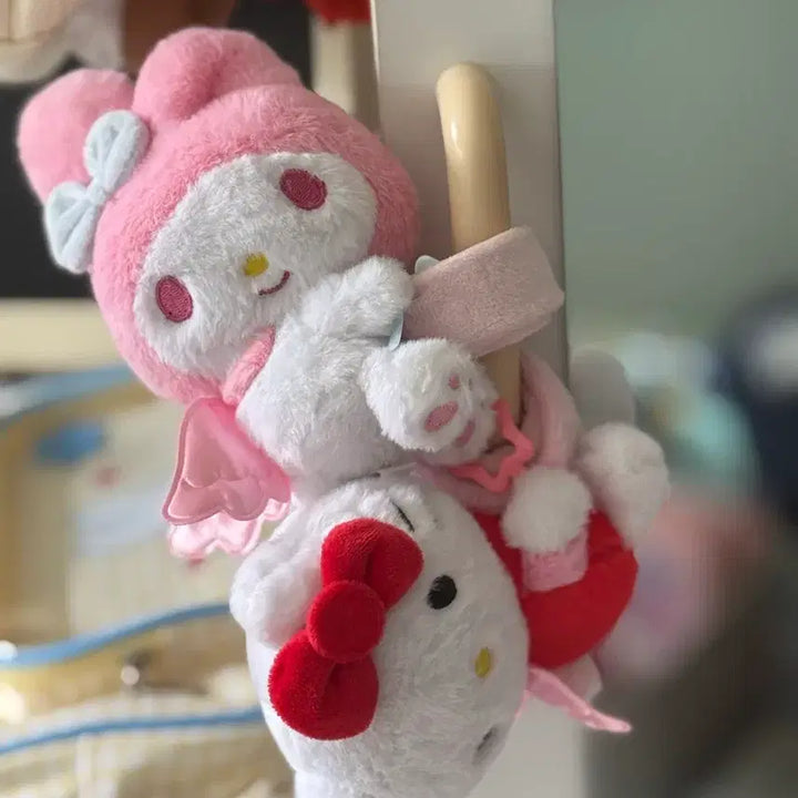 [BUNJANG] Hello Kitty Plush Doll with Hanging Strap / 헬로키티 손잡이 혹은 커튼 봉 등 안고 매달려있는 인형 새상품