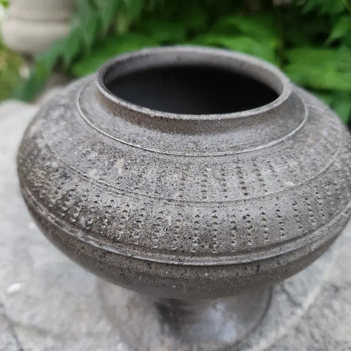 [BUNJANG] Gaya Pottery Pedestal Earthenware Pot / (근작)가야토기 굽다리 토기호