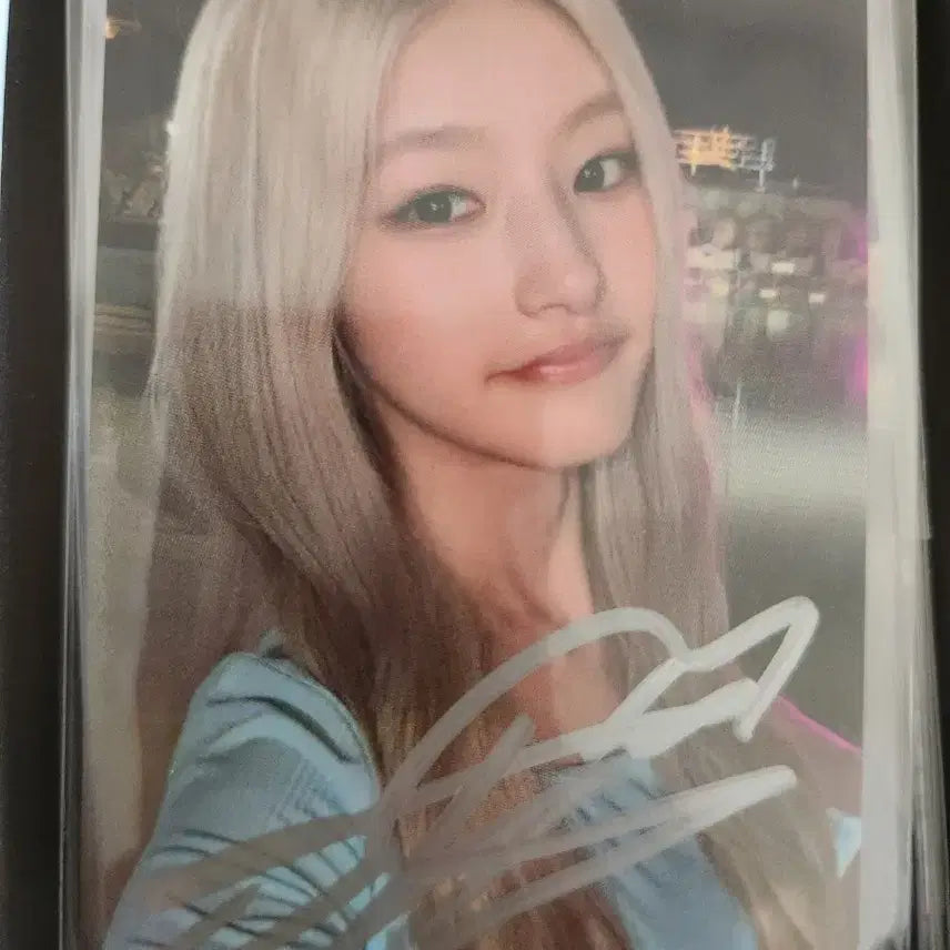 [BUNJANG] KISS OF LIFE NATSUKI SWEAT Lucky Draw Signed Photocard / 키스오브라이프 하늘 SWEAT 2주차 싸인 공방포카