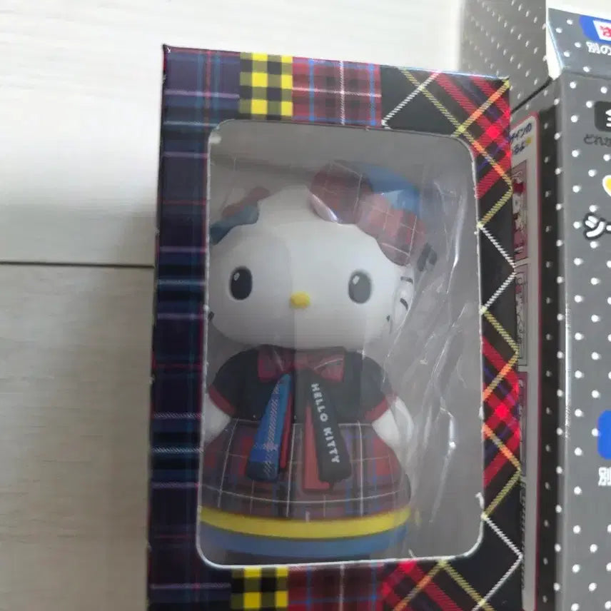 [BUNJANG] Sanrio Hello Kitty Birthday Series Figure / 산리오 헬로키티 생일시리즈 피규어