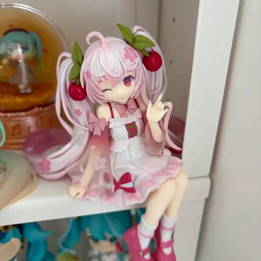 [BUNJANG] FURYU Sakura Miku 2025 Wink Version Noodle Stopper Figure / [박스X] 후류 누들스토퍼 사쿠라 미쿠 2025 윙크 버전 피규어