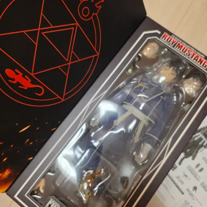 [BUNJANG] Threezero Fullmetal Alchemist Roy Mustang Flame Effect Figure / 피그제로 /강철의 연금술사 / 로이 머스탱