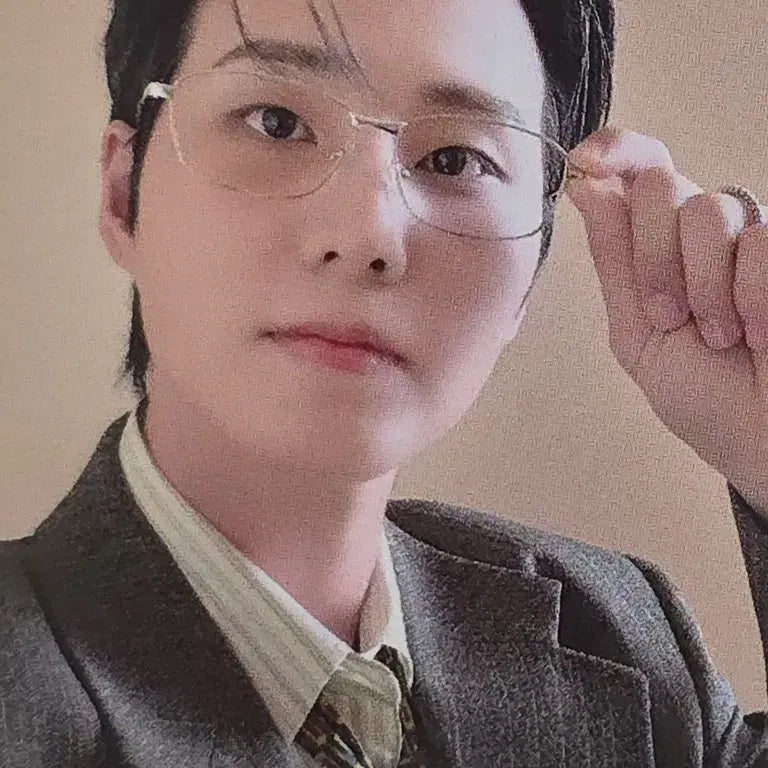 [BUNJANG] Young K Blood Death Makeup POB Photocard / 영케이 블드미 미공포 포카