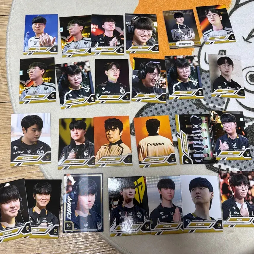 [BUNJANG] Gen.G Official Collection Chovy Ruler Duo Photocard Bundle Set (Includes Canyon Signed Photocard) / 젠지 오피셜 컬렉션 캐니언 싸인포카 포함 기인 쵸비 룰러 듀로 포토카드