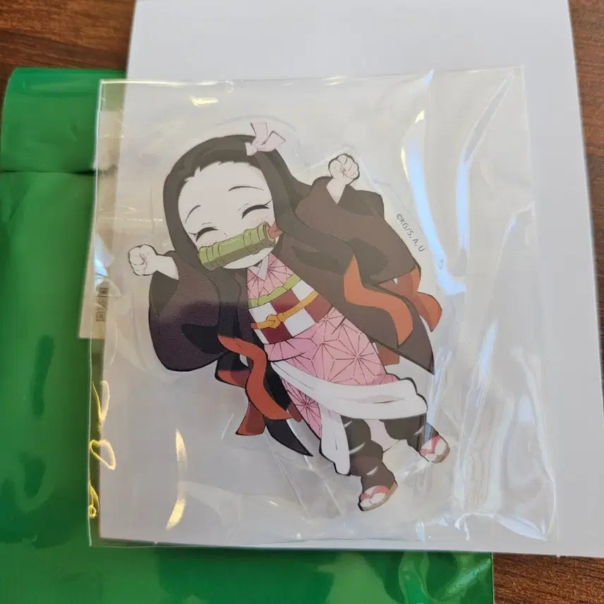 [BUNJANG] Demon Slayer: Kimetsu no Yaiba Nezuko Kamado Connecting Acrylic Stand / 귀멸의 칼날 네즈코 이어지는 아크릴 스탠드