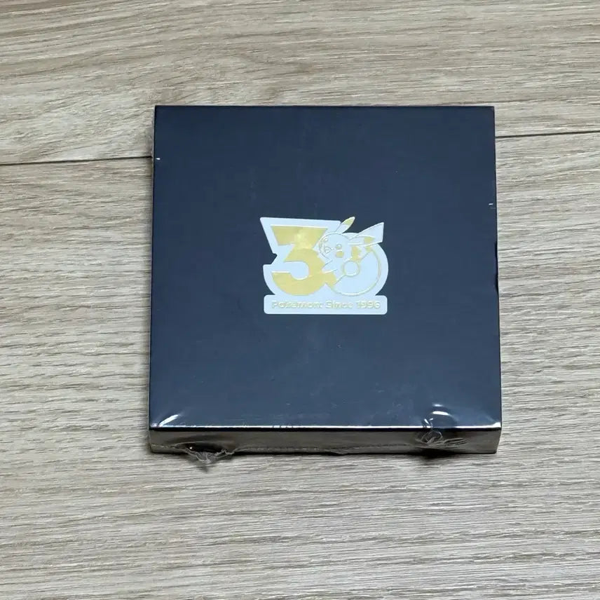 [BUNJANG] Pokemon 30th Anniversary Badge (August Release) - Sealed / (미개봉) 포켓몬 30주년 기념 뱃지 8월