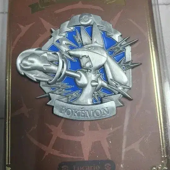 [BUNJANG] Pokemon Card Playmat &amp; Lucario Pin Badge Set / 선착순서비스)포켓몬카드 루카리오 핀뱃지