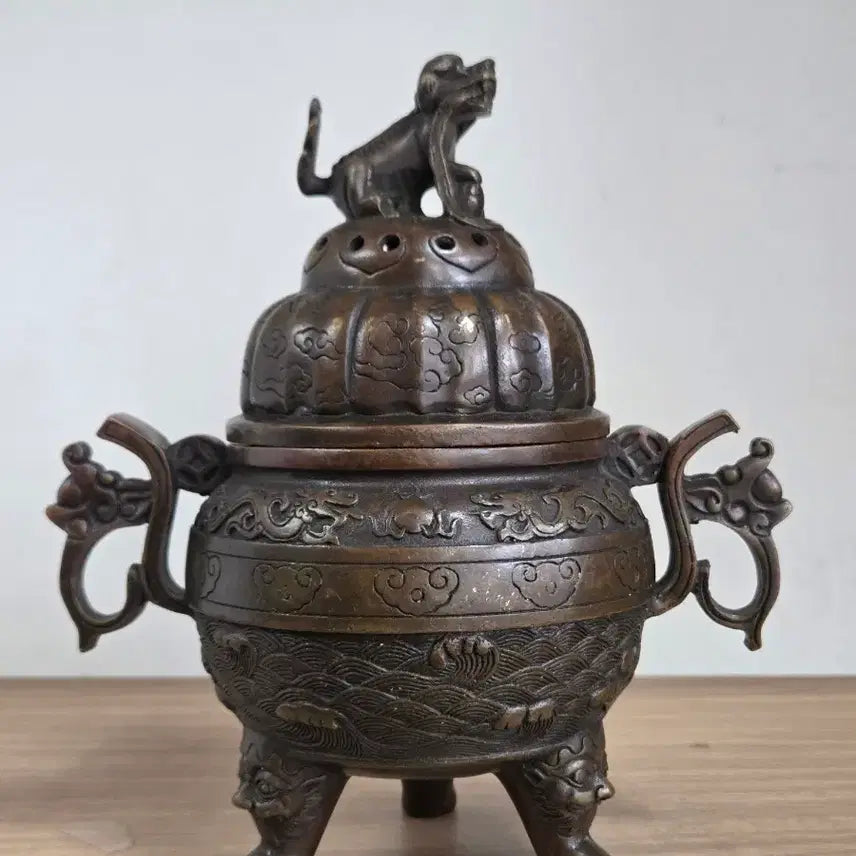 [BUNJANG] Bronze Three-Legged Incense Burner / 적동 삼족 향로