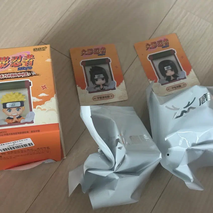 [BUNJANG] Naruto Vision Book Refrigerator Magnet Set - Uchiha Itachi &amp; Sasuke / (급처)나루토 비전서 냉장고 자석 마그넷 우치하 이타치, 사스케