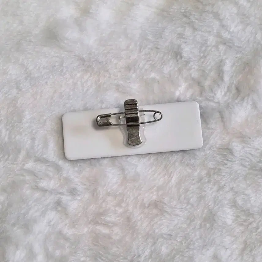 [BUNJANG] Kihyun (Monsta X) Lucky Draw Name Tag / 기상호 러츄샵 명찰
