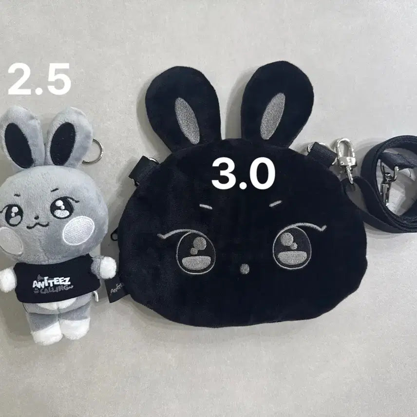 [BUNJANG] Calling Annitizes Doll Pouch Bag / 콜링 애니티즈 인형, 파우치백 판매