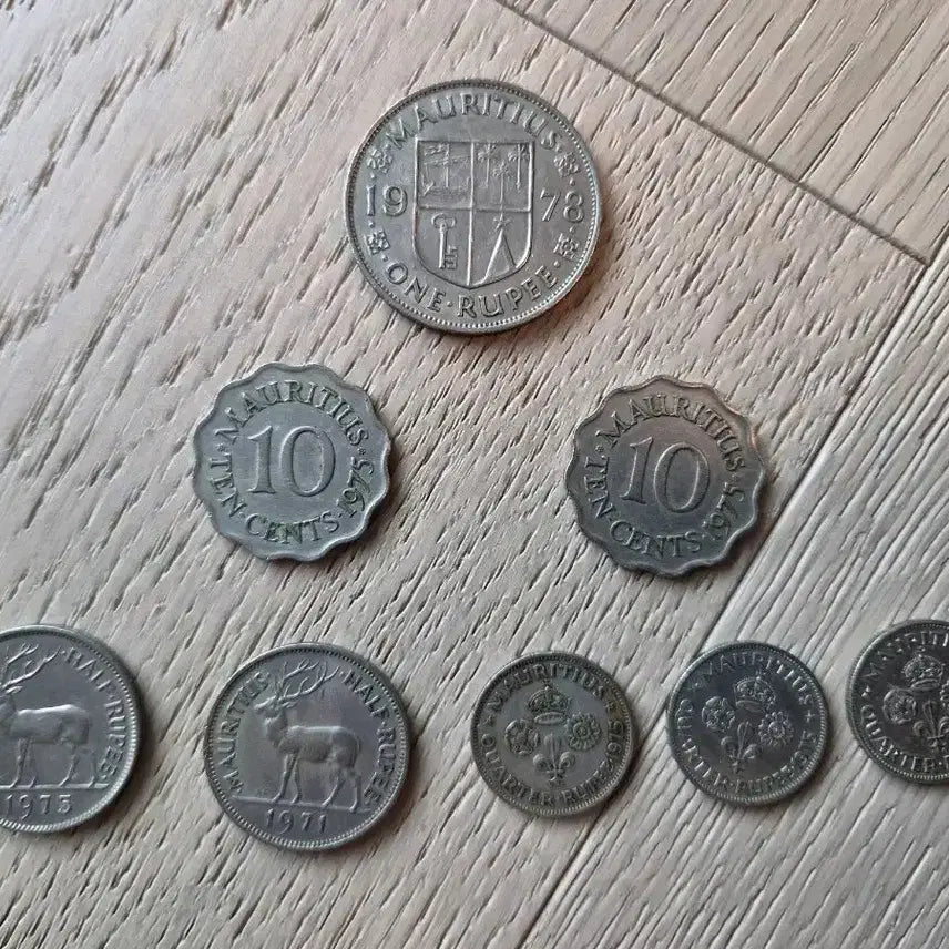 [BUNJANG] Mauritius Old Coin Set 1975 - 10 Cents, 5 Cents, 1 Rupee, 2 Rupees / 모리셔스 오래된 동전 세트 1975년 10센트 5센트 1루피 2루피
