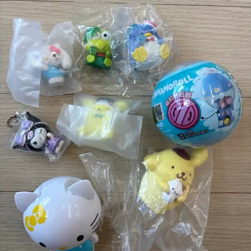 [BUNJANG] Sanrio Characters Gacha Figures Bundle Set / 산리오 캐릭터 가챠 피규어