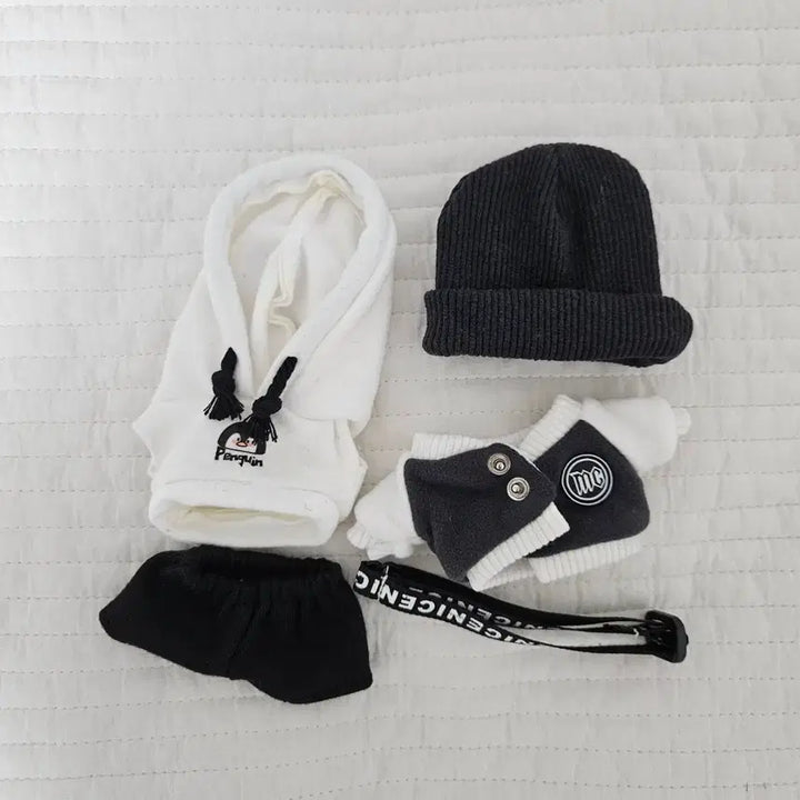 [BUNJANG] 10cm Penguin Baseball Uniform Outfit Black / 10cm 솜인형 옷장 펭귄 야구복 블랙