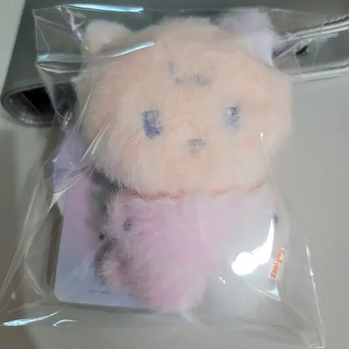 [BUNJANG] ATEEZ Aniteez Color Mix Uyoong Cat Plushie Keychain (Unused) / 에이티즈 애니티즈 팝업 MD 컬러 믹스 우요냥 인형 키링 (미사용)