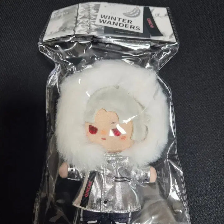 [BUNJANG] Love and Deepspace Jinwoon Official Plush Doll / 러브앤딥스페이스 럽딥 진운 공식 누이 인형 판매