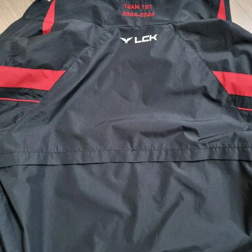 [BUNJANG] T1 2024 Season No Marking Jacket Jersey Uniform / 티원T1 2024시즌 노마킹 M사이즈 자켓 져지 유니폼 양도