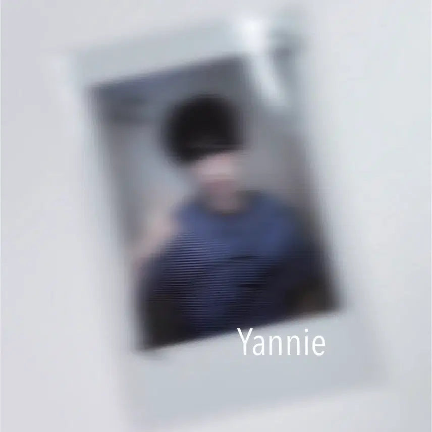 [BUNJANG] IDIT Kim Min-jae Signed Polaroids Bundle Set / 아이딧 김민재 싸폴 싸인폴라 양도