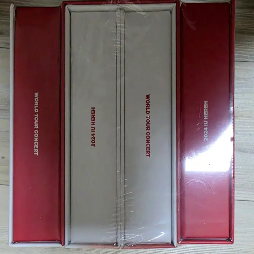 [BUNJANG] IU 2024 World Tour Concert HEREH DVD Blu-ray Set / 아이유 2024 월드 투어 콘서트 HEREH DVD 블루레이 세트