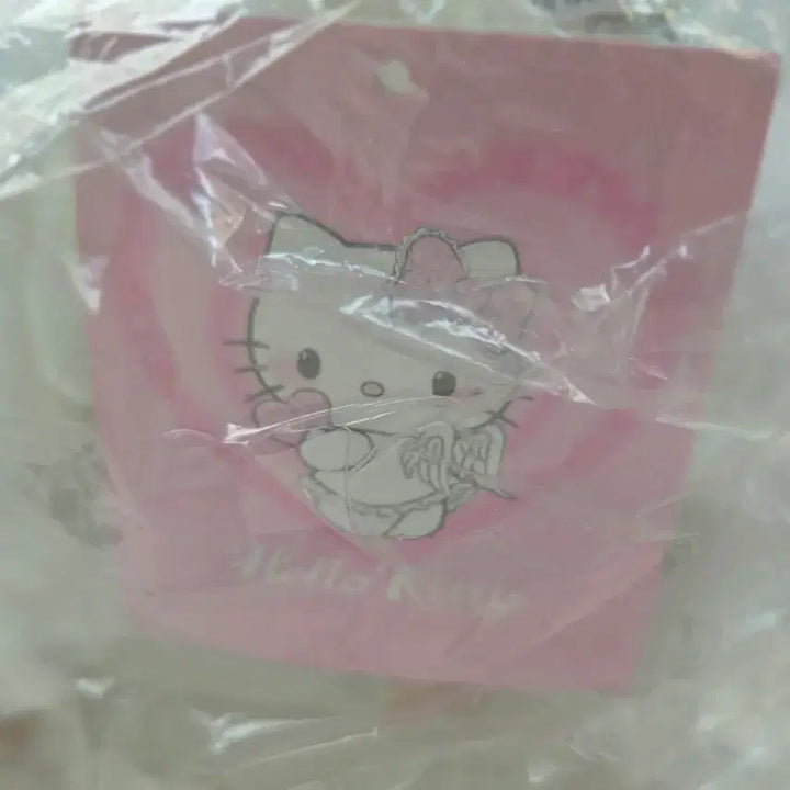 [BUNJANG] Hello Kitty 50th Anniversary Angel Kitty Plush Doll / 헬로키티 50주년 천사악마 시리즈 천사키티 봉제인형 산리오