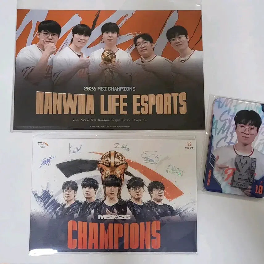 [BUNJANG] HLE Hanwha Life Esports MSI Championship Photocard &amp; Postcard Bundle Set / HLE 한화생명 7월 포카 MSI 우승 엽서 일괄