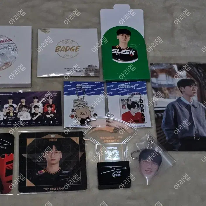 [BUNJANG] T1 Doran Photocard and Goods Bundle Set / 젠지 한화 T1 도란 포카 및 굿즈 일괄