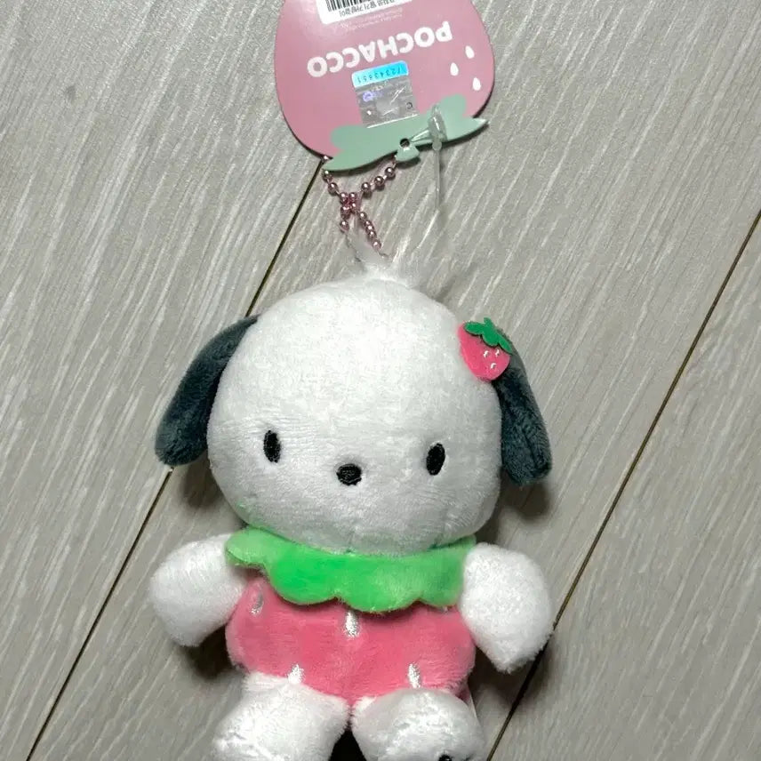 [BUNJANG] Sanrio Pochacco Strawberry Plush Charm / 산리오 딸기 포차코 인형키링