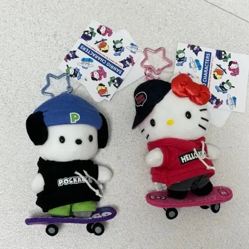 [BUNJANG] Sanrio Pochacco Hello Kitty Bundle Skateboard Mascot Doll Keychain / 산리오 포차코 헬로키티 일괄 스케이트보드 마스코트 인형 키링