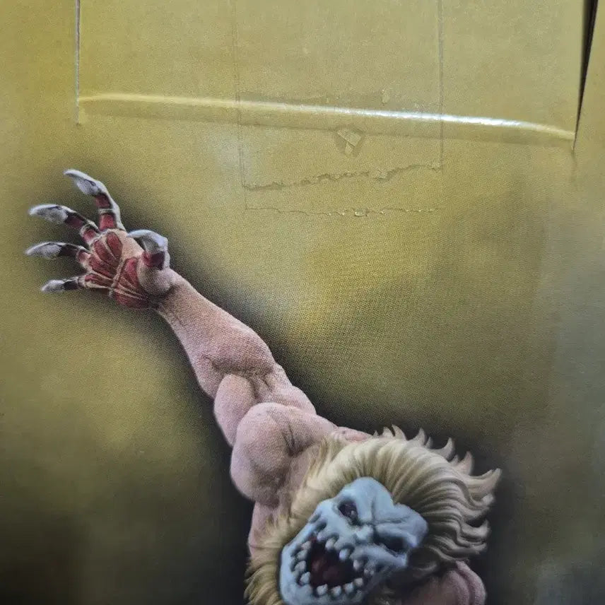 [BUNJANG] Ichiban Kuji B Prize "Attack on Titan" Figure (Unsealed, Double Taped) / (최저가)b상 턱거인(이중테잎) 이치방 쿠지 미개봉 택포19.5에 안전결제로 팝니다.