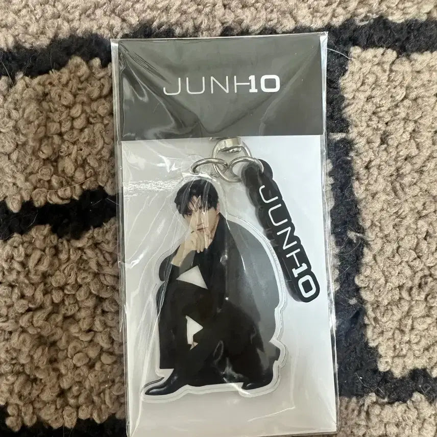 [BUNJANG] 2PM Junho 2023 Arena Tour Acrylic Keyholder (A Ver.) / [미개봉 새상품] 준호 2023 아레나 투어 <다시 만날 수 있는 날> 아크릴 키홀더 (A버전)
