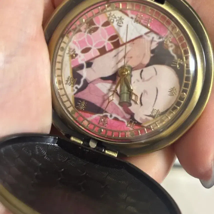 [BUNJANG] Demon Slayer Nezuko Pocket Watch / 귀칼 네즈코 회중시계