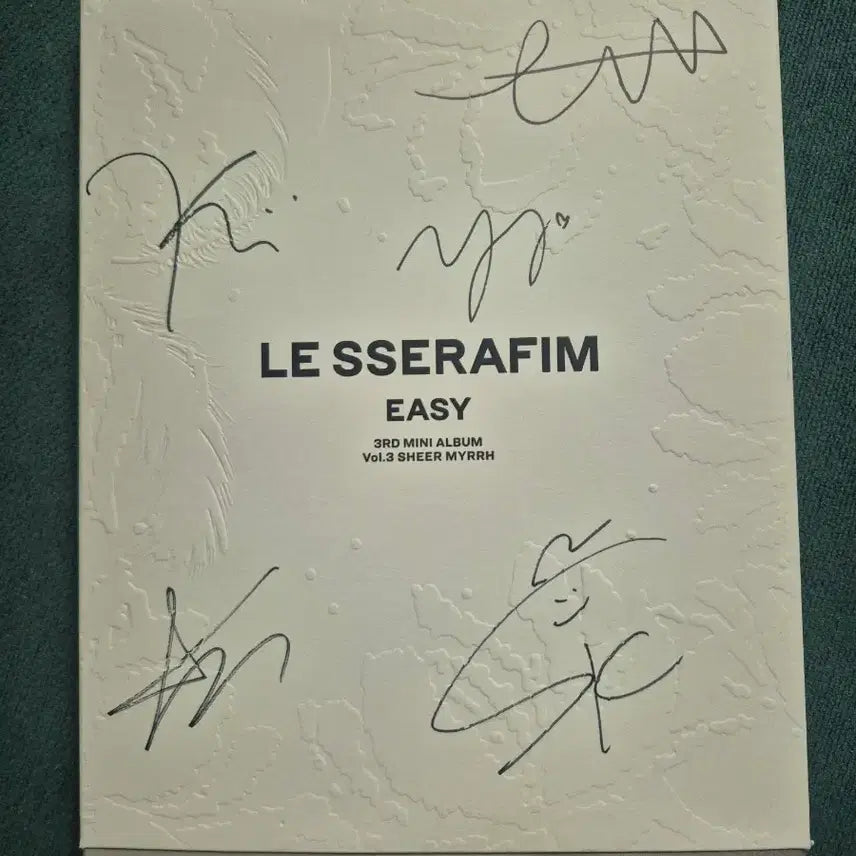 [BUNJANG] Le Sserafim 3rd Album Easy Signed Album / 르세라핌 3집 이지 친필싸인