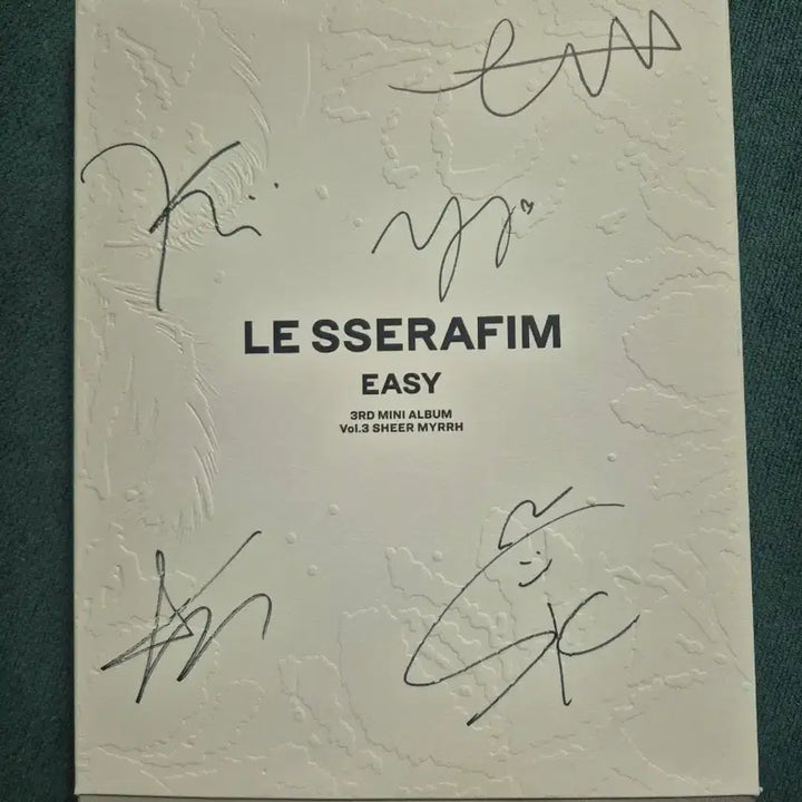 [BUNJANG] Le Sserafim 3rd Album Easy Signed Album / 르세라핌 3집 이지 친필싸인
