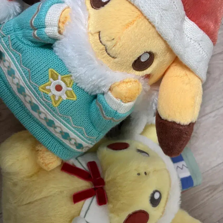 [BUNJANG] Pokemon Christmas Holiday Pikachu Plush Doll Bundle Set / 일괄) 포켓몬스터 크리스마스 홀리데이 피카츄 인형