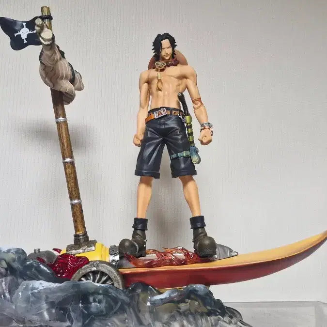 [BUNJANG] One Piece Ace - Fire Fist "Flame Dragon" - Figure Base (LED Included) / 급처) 원피스 에이스 화력배 피규어 판매합니다