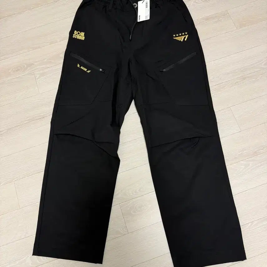 [BUNJANG] T1 2025 Worlds Trousers Size M / 2025 T1 티원 월즈 바지 m 사이즈(새상품)