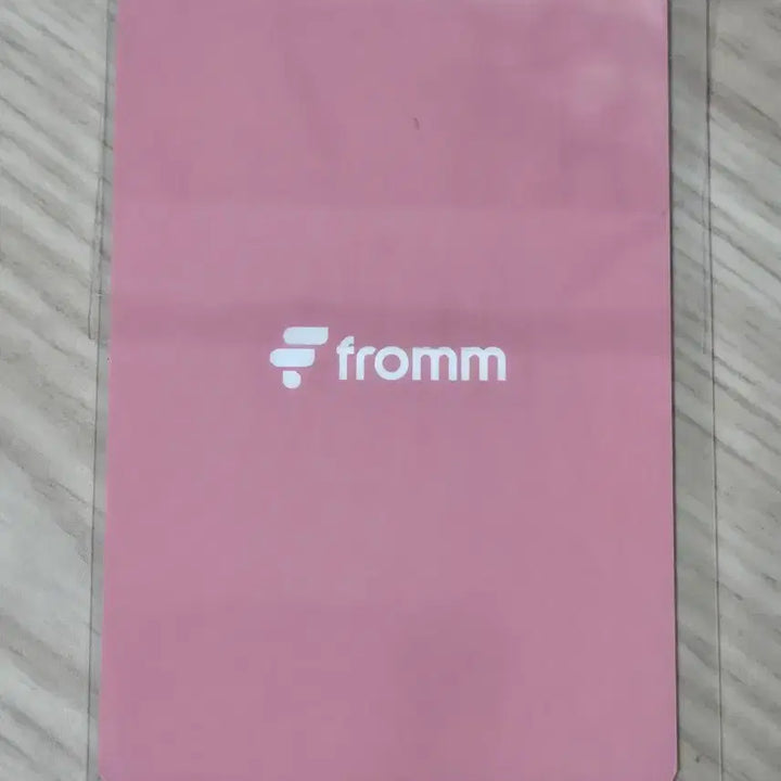 [BUNJANG] fromis_9 Lee Nagyung Concert Lucky Draw Photocard / 프로미스나인 콘서트 앙콘 프롬구독 포카 이나경